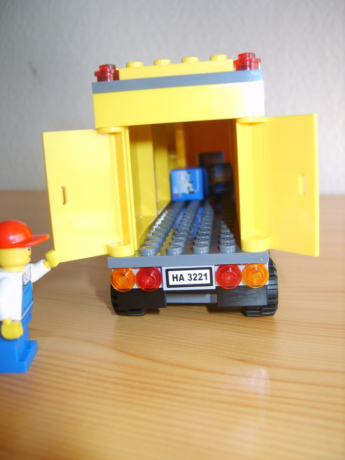 A Nagy Sárga LEGO Kamion
