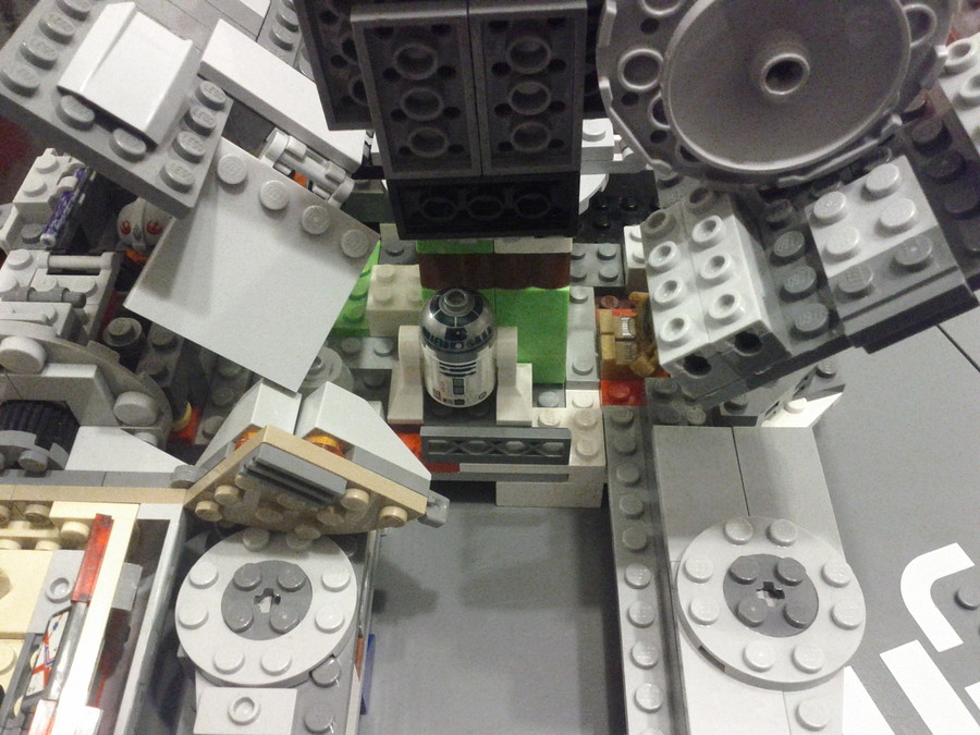 Millenium Falcon (nagy)