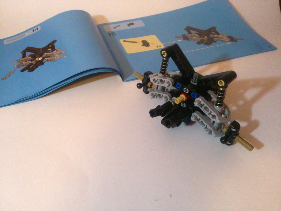 Lego Technic 9392 B modell, Verseny Buggy