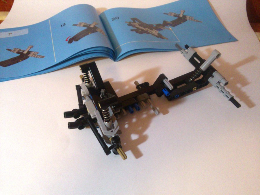 Lego Technic 9392 B modell, Verseny Buggy