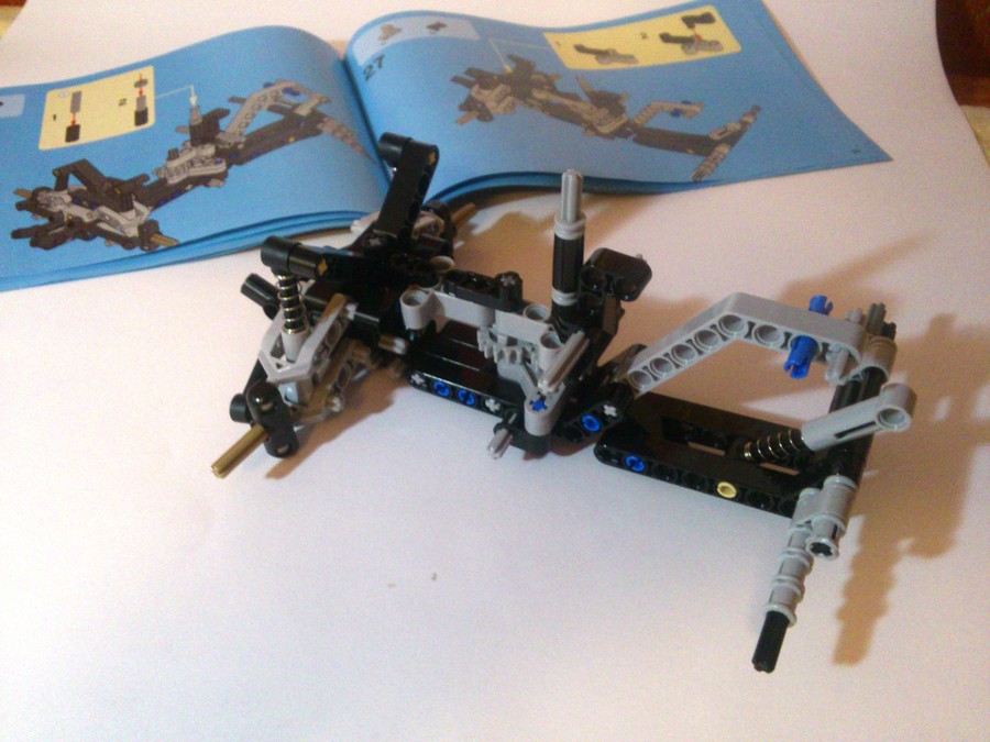 Lego Technic 9392 B modell, Verseny Buggy