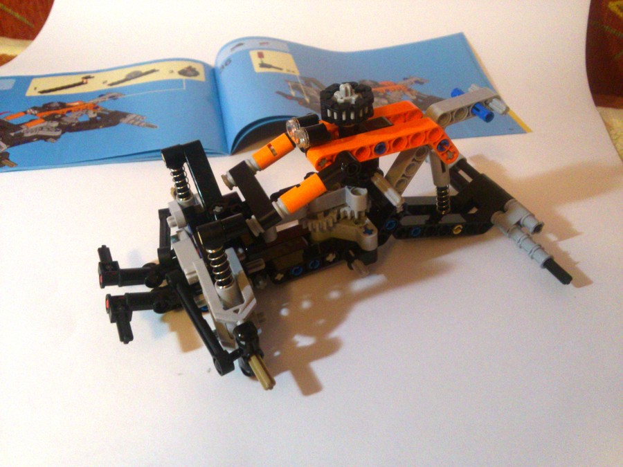 Lego Technic 9392 B modell, Verseny Buggy