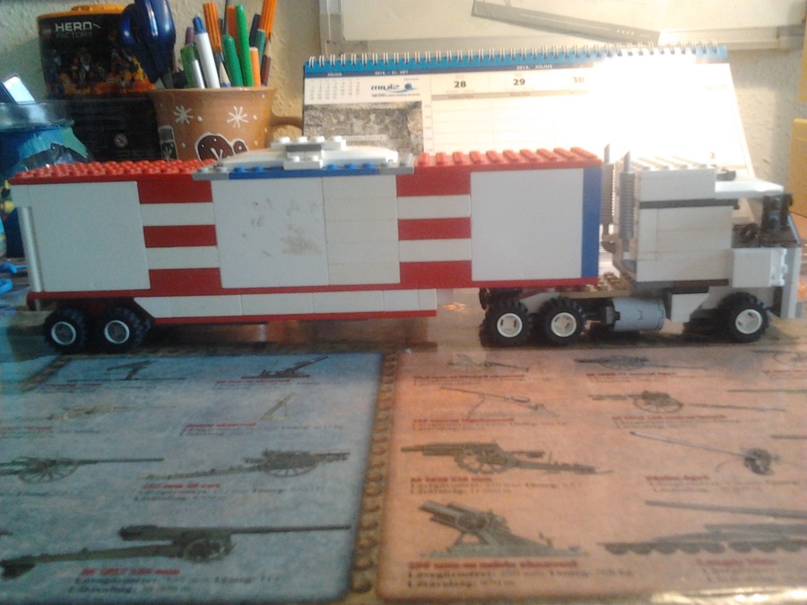 LEGO Kenworth K-100