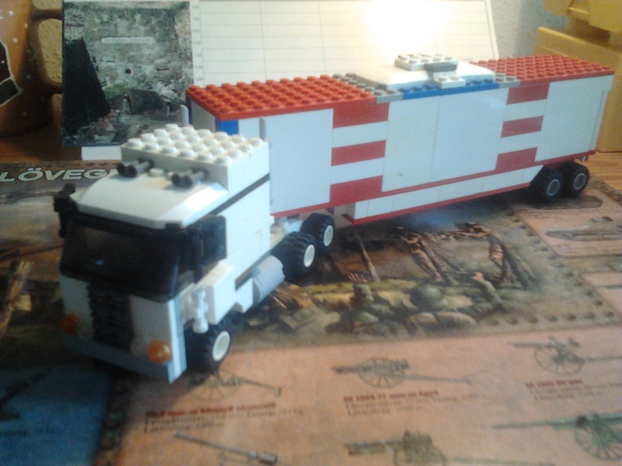 LEGO Kenworth K-100