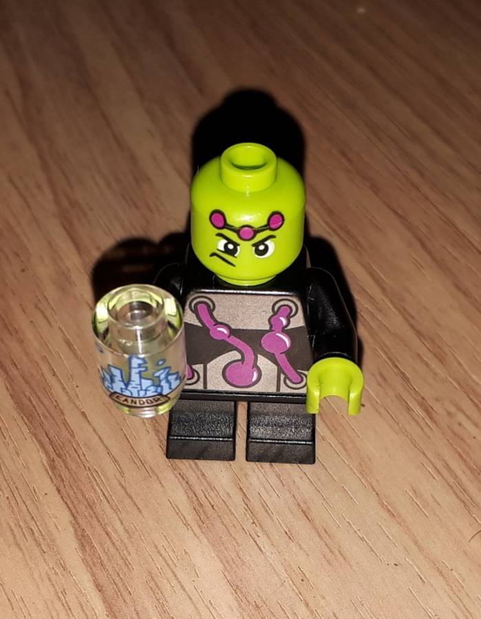 Mighty Micros: Supergirl és Agykeselyű