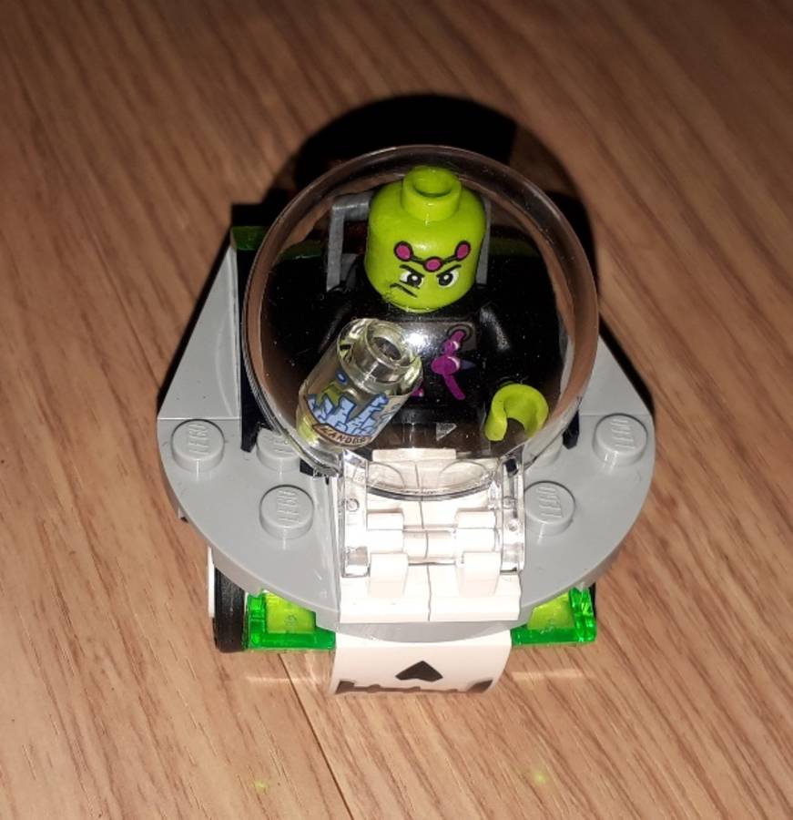 Mighty Micros: Supergirl és Agykeselyű