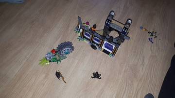 Corvus Glaive támadása