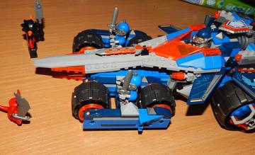 Nexo Knights - Clay dübörgő pengéje