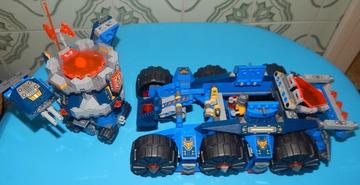Nexo Knights - Axl toronyhordozója