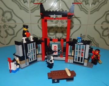 Ninjago - Szökés a Kriptárium börtönből
