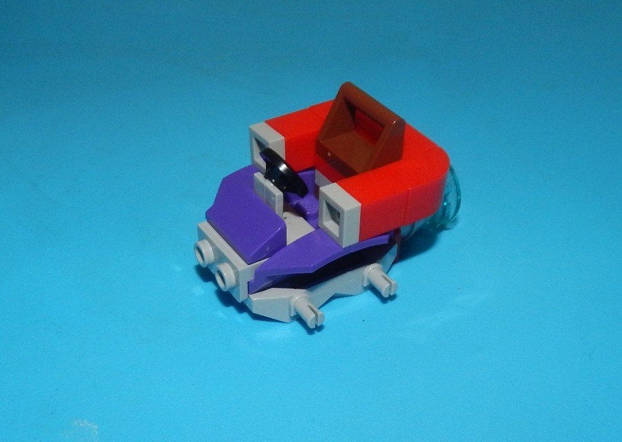 Mighty Micros: Rozsomák és Magneto összecsapása