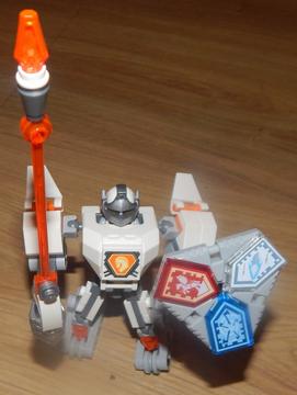Nexo Knights - Lance harci öltözéke