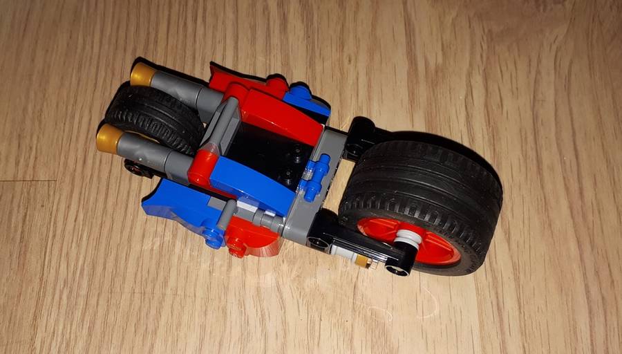 Motoros üldözés Gothamban