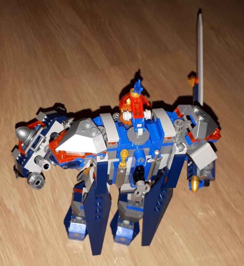 Nexo Knights királyi robot