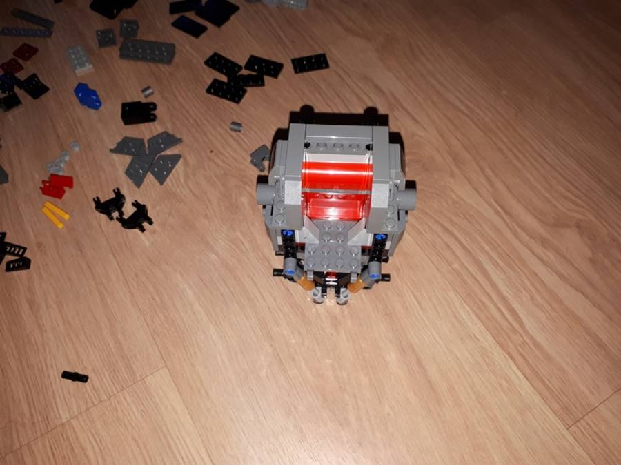 Garmadon gonosz robotja