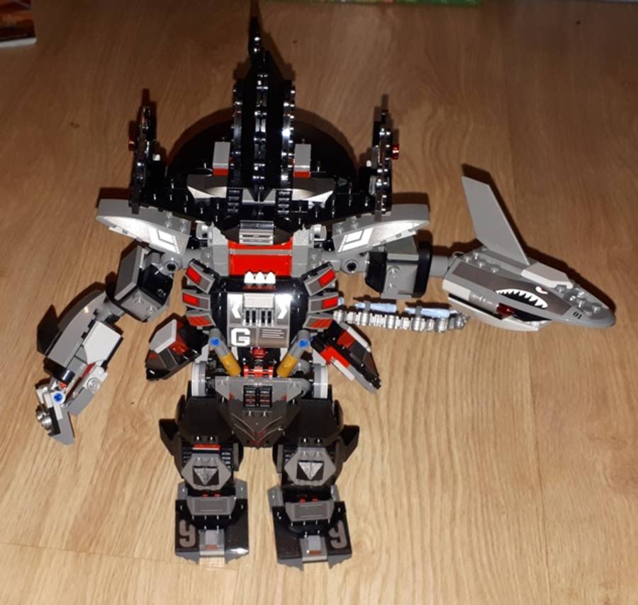 Garmadon gonosz robotja