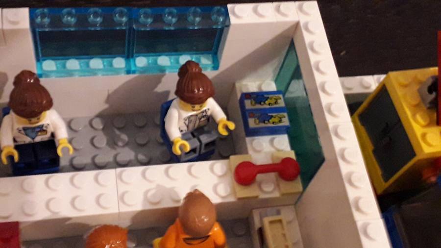 Lego bolt