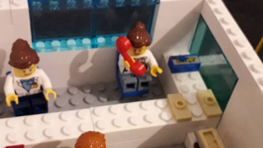 Lego bolt