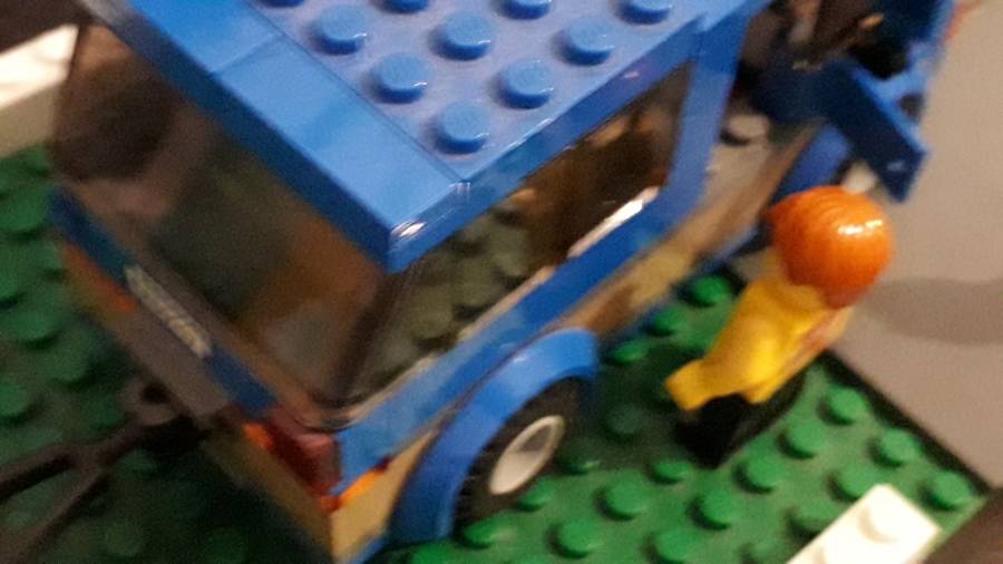 Lego bolt