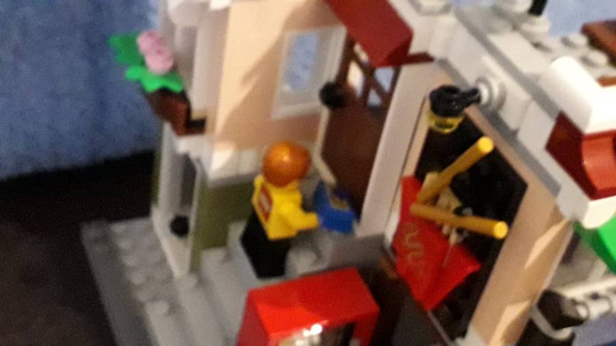Lego bolt