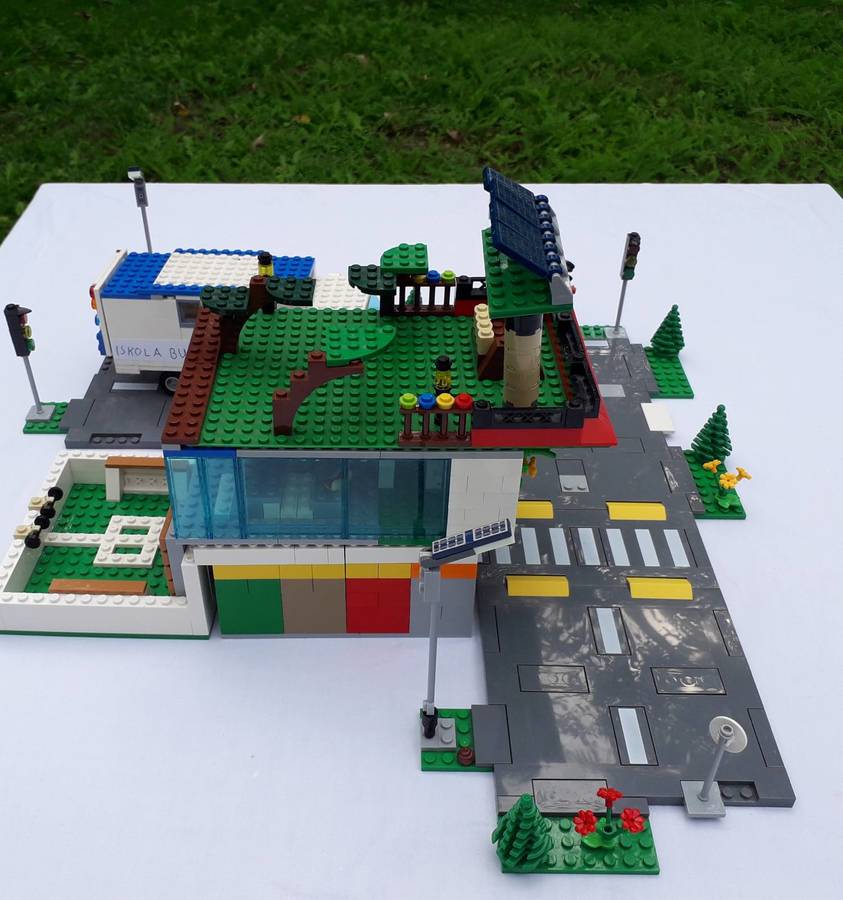 Lego iskola