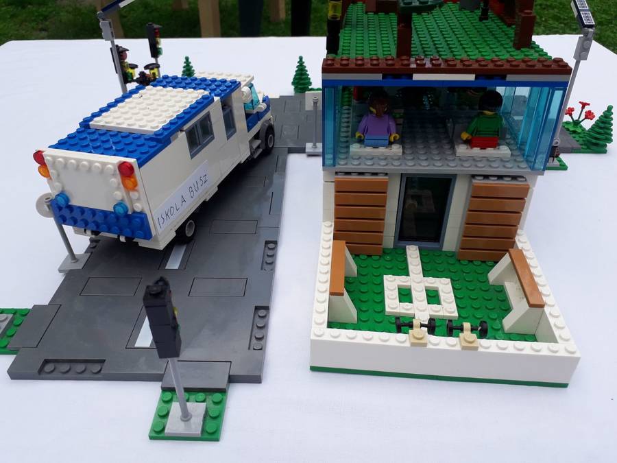 Lego iskola