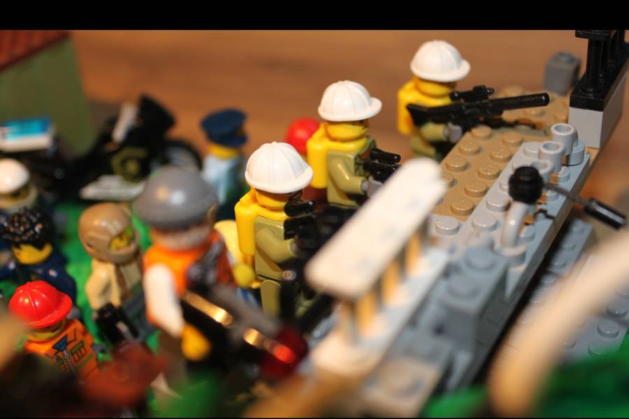 Szörnyinvázió Lego City ellen