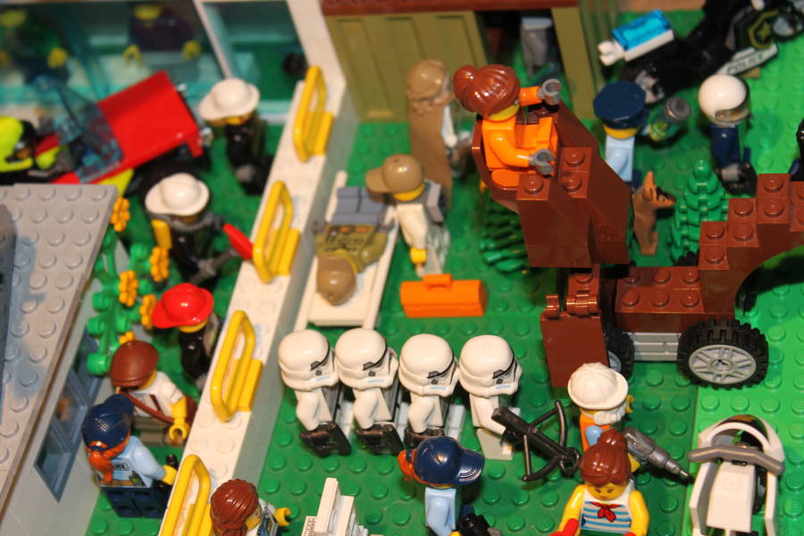 Szörnyinvázió Lego City ellen