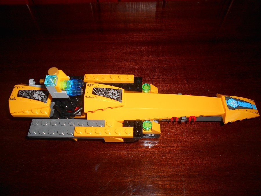 Lövöldözős extrém repülő :) Chima 70129
