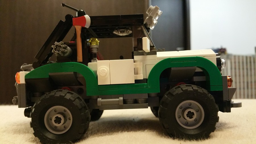 Kaland járművek semi-MOC
