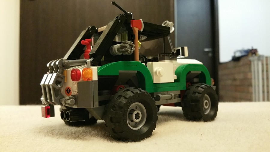 Kaland járművek semi-MOC