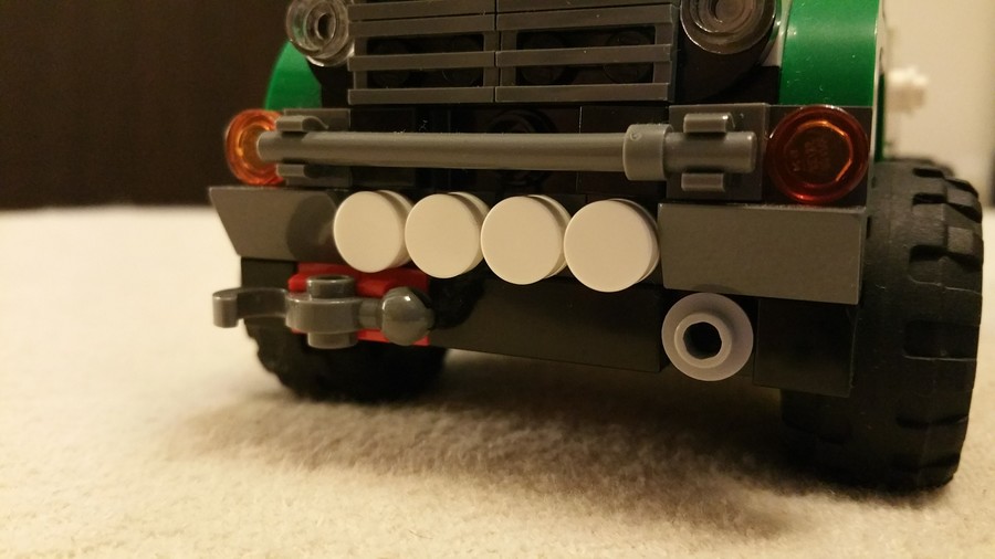 Kaland járművek semi-MOC
