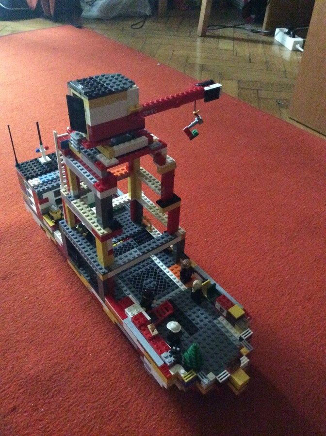 Lego teherhajó
