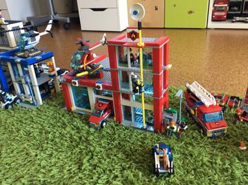 Lego városom