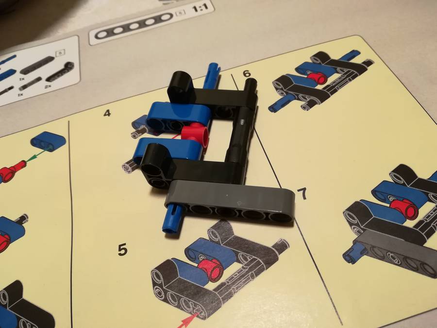 LEGO® 42122