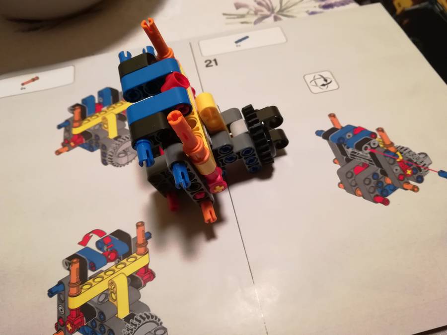 LEGO® 42122