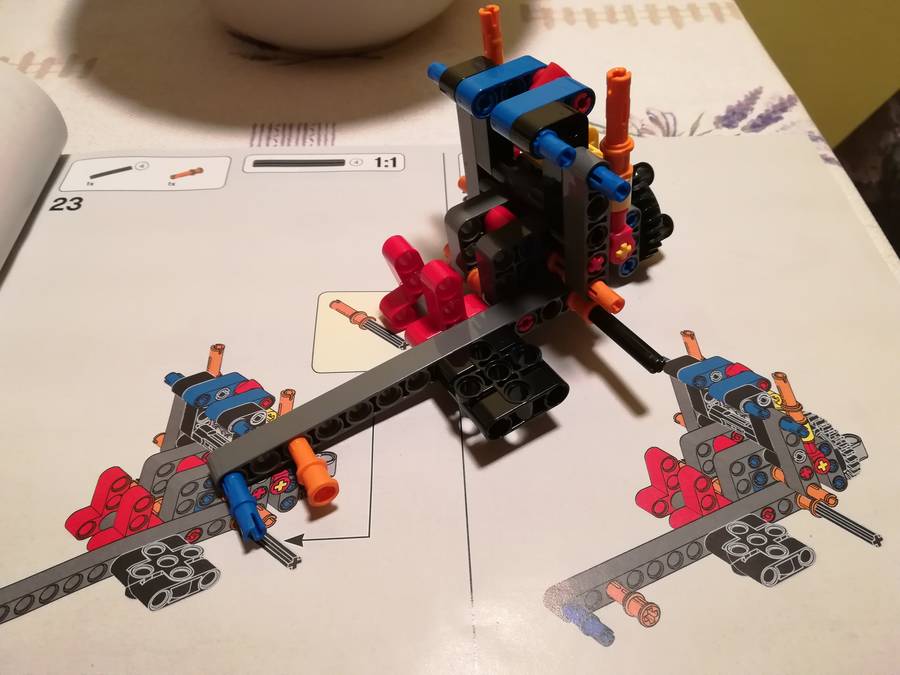 LEGO® 42122