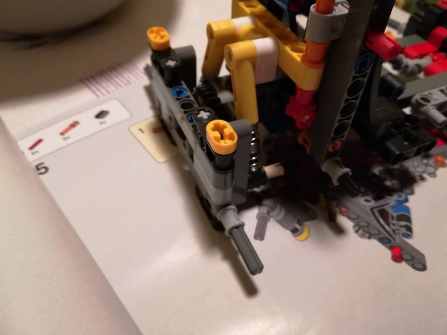 LEGO® 42122