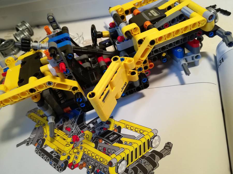 LEGO® 42122