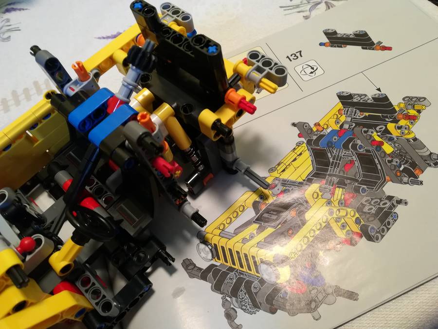 LEGO® 42122