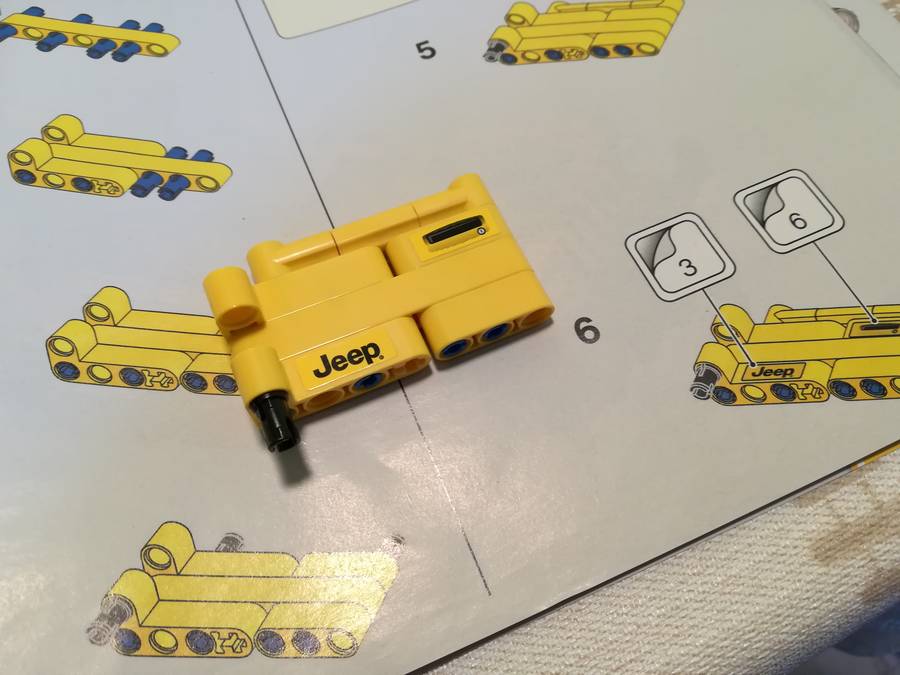 LEGO® 42122