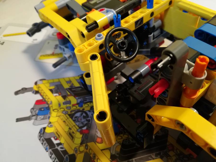 LEGO® 42122