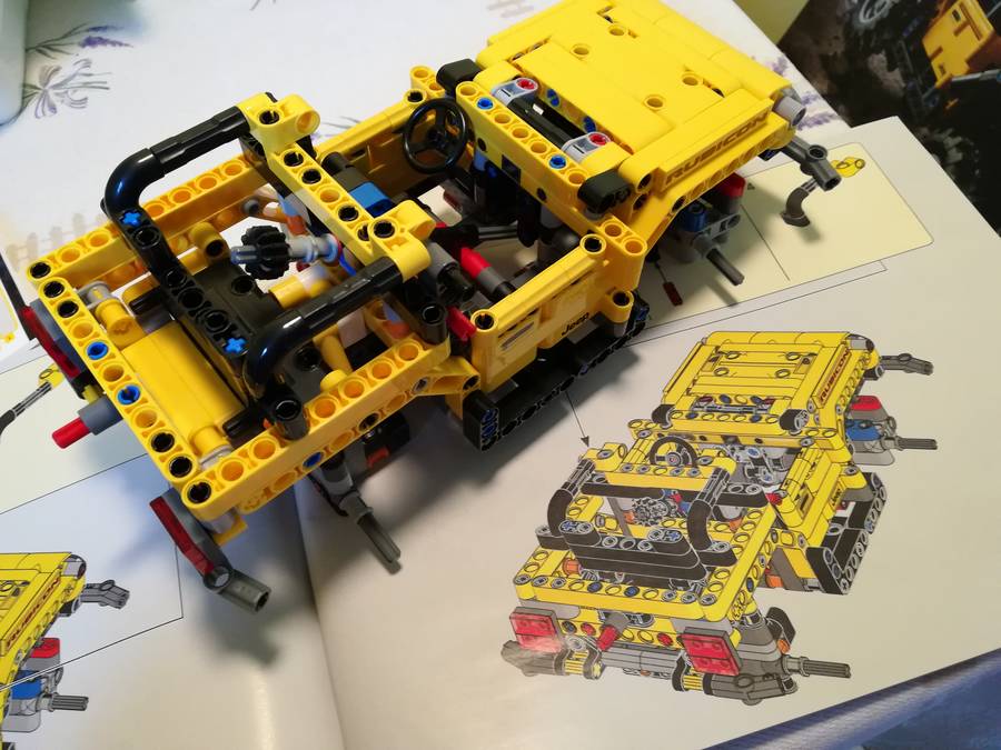 LEGO® 42122