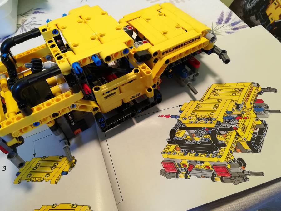 LEGO® 42122