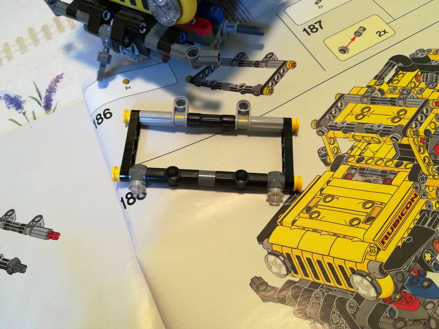 LEGO® 42122
