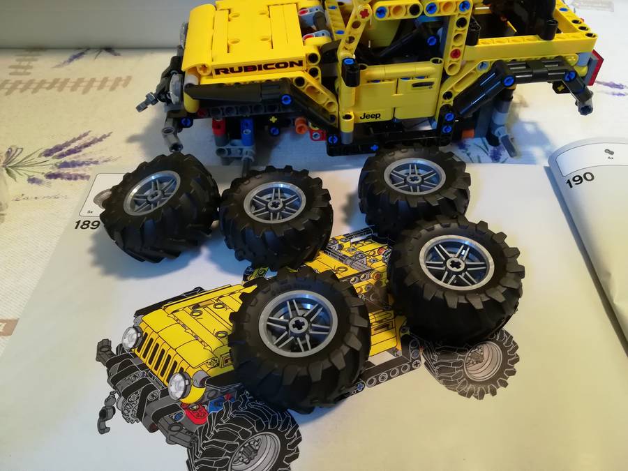 LEGO® 42122