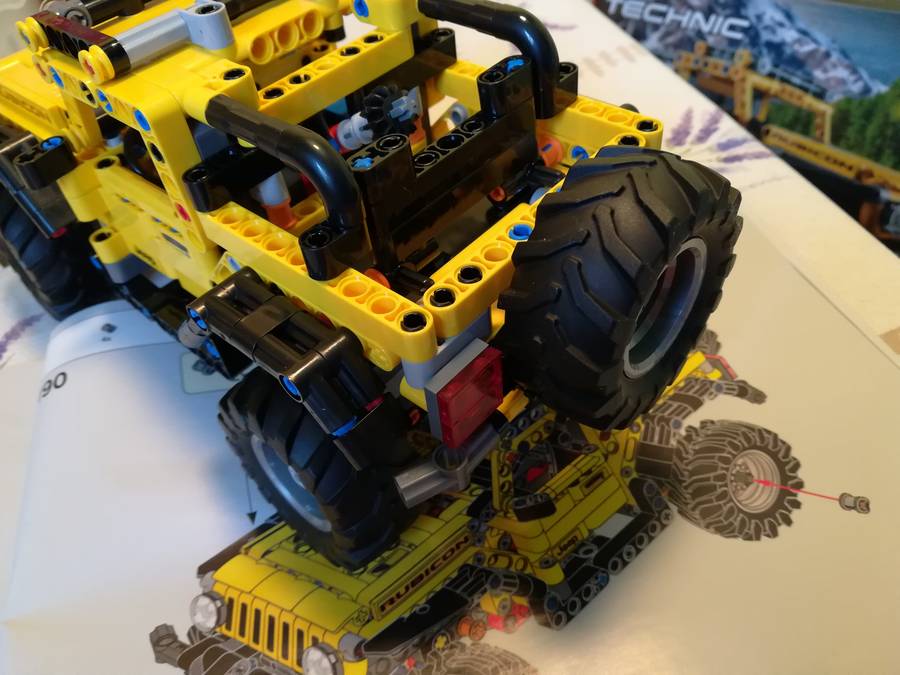 LEGO® 42122