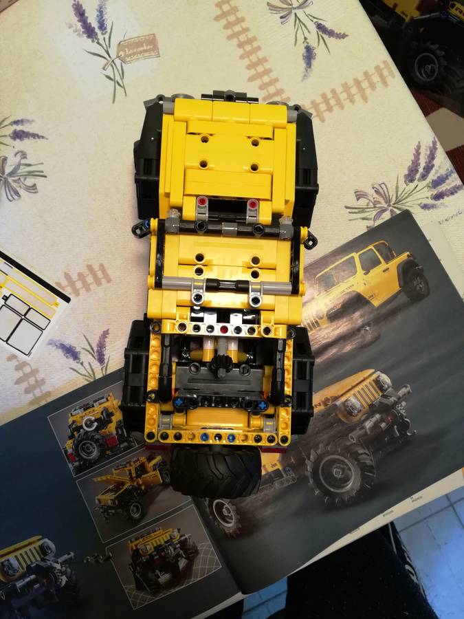 LEGO® 42122