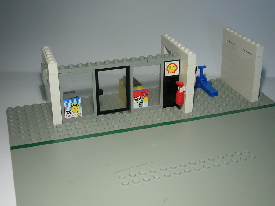 Shell Service Station