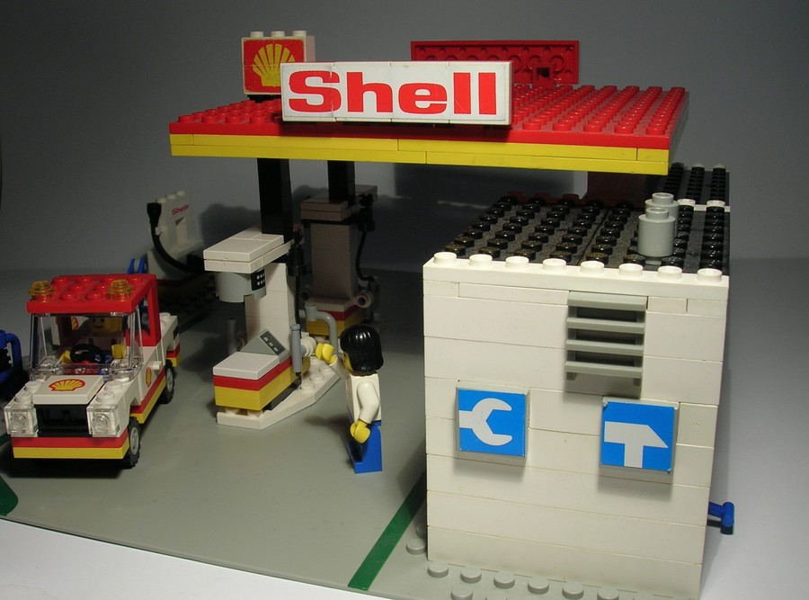 Shell Service Station